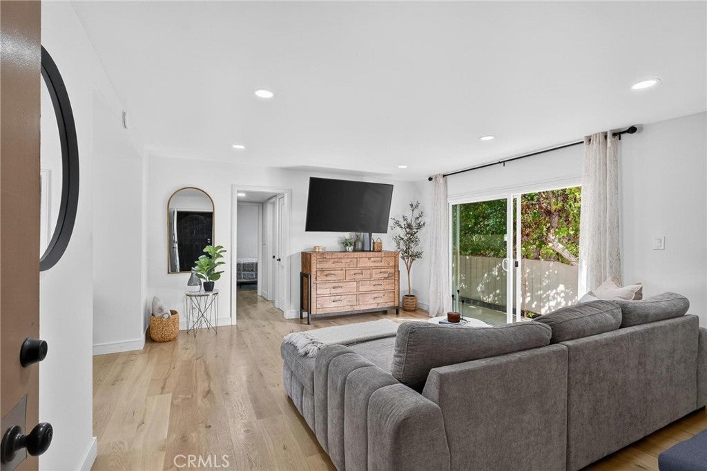 Photo of Listing #SB26066703