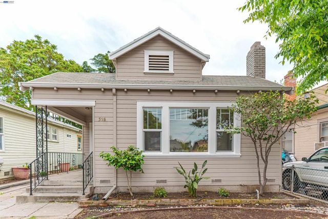 318 E Pine St, Stockton