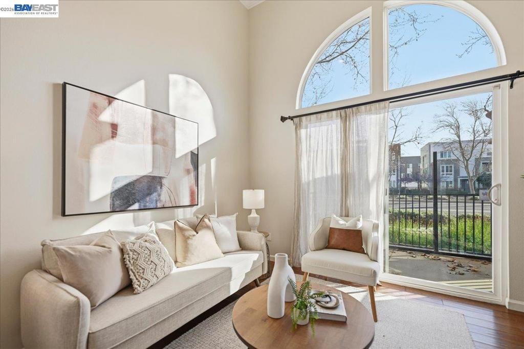 Photo of Listing #41130235