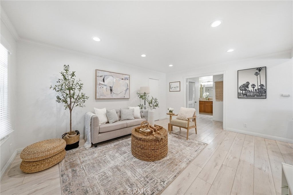 Photo of Listing #PW26076359