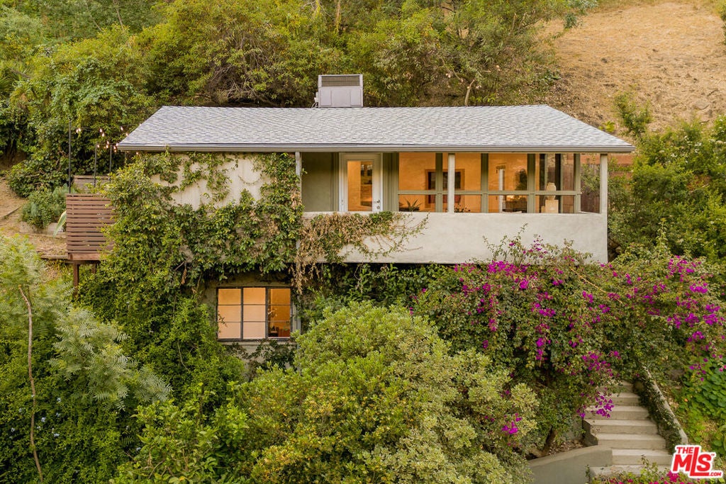 Photo of Listing #26679939