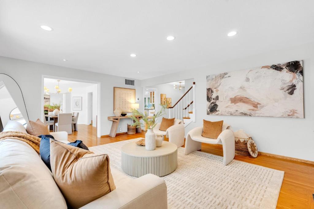 Photo of Listing #ML82037680