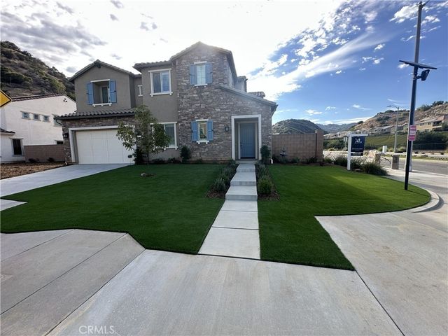 8327 N Mariposa Court, West Hills