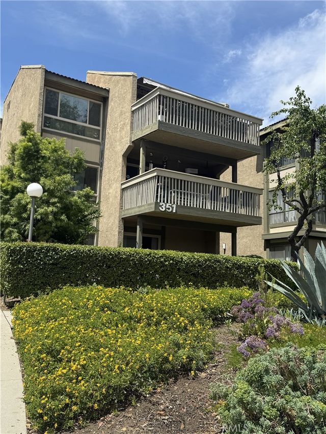 351 Chestnut Hill Court # 16, Thousand Oaks