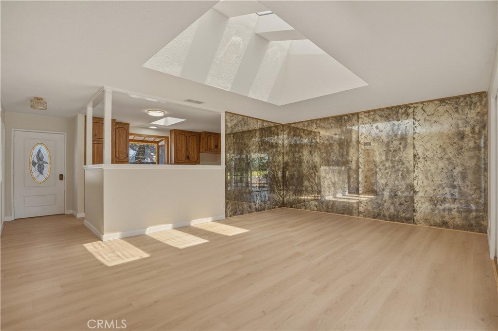 Photo of Listing #SR26076467