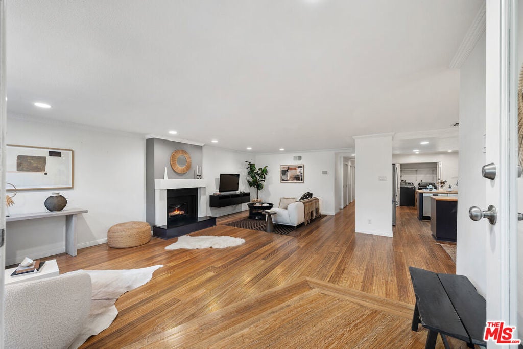 Photo of Listing #26683317