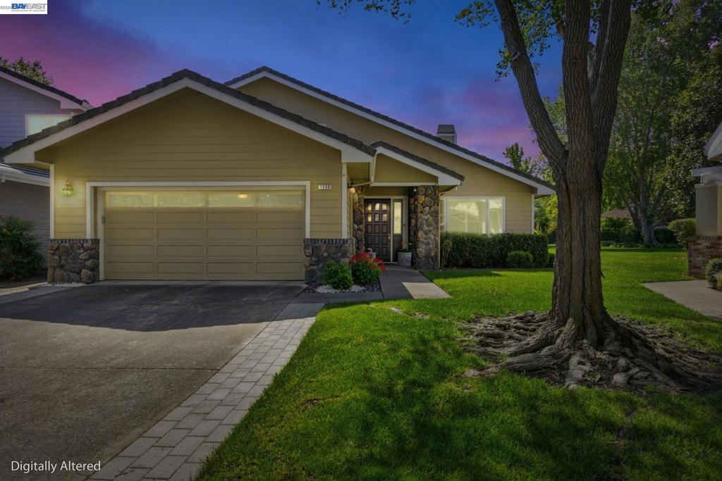 Photo of Listing #41130296