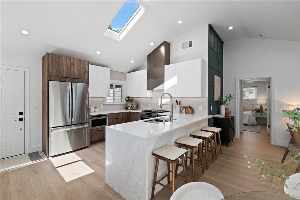 Photo of Listing #ML82042277