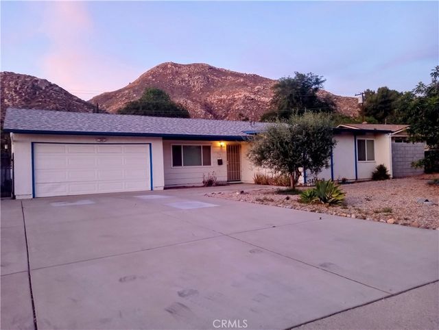 657 Glenhill Drive, Riverside