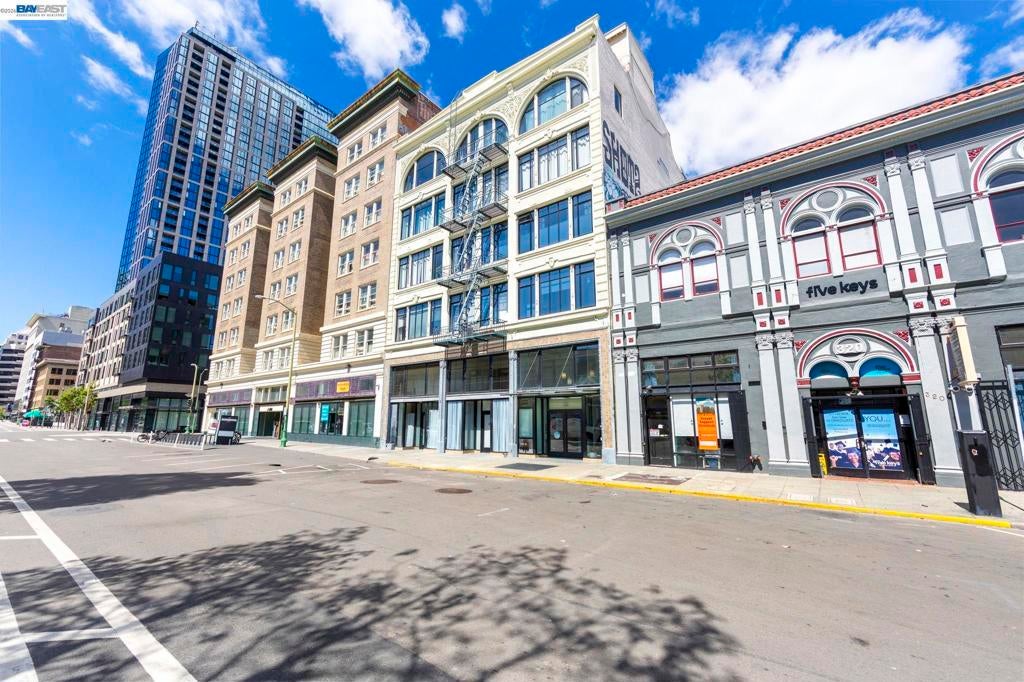 Photo of Listing #41130320