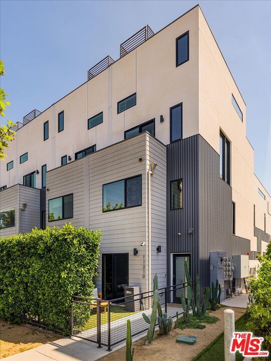 Photo of Listing #26694001