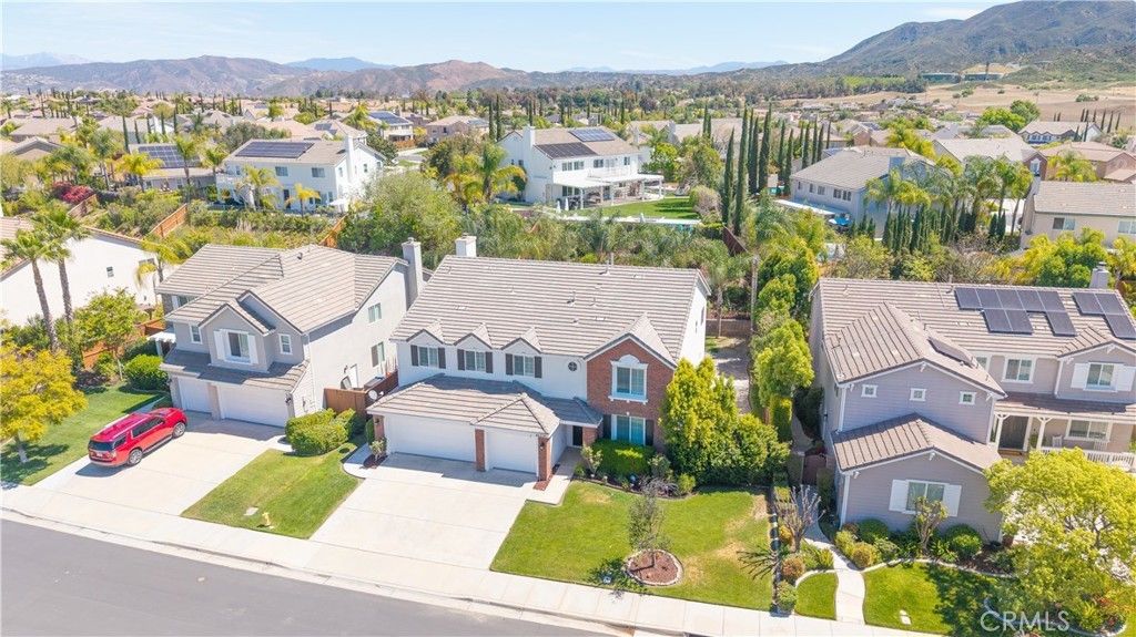 45000 Vine Cliff, Temecula