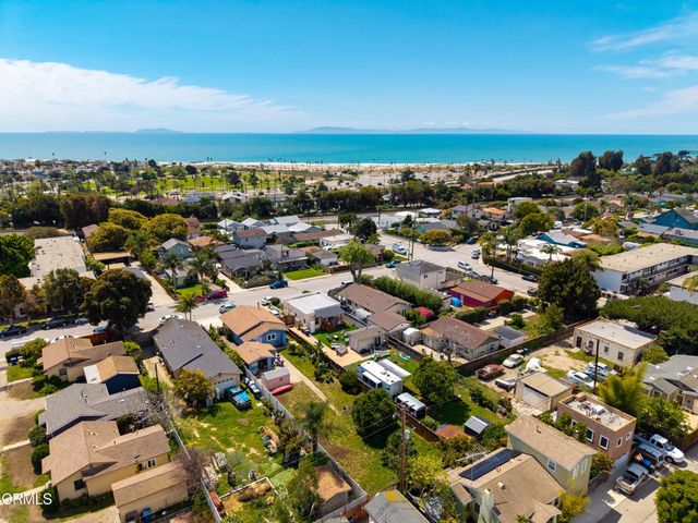 1813 Ocean Avenue, Ventura