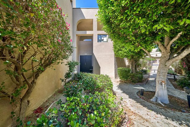 414 W Village Square N, Palm Springs