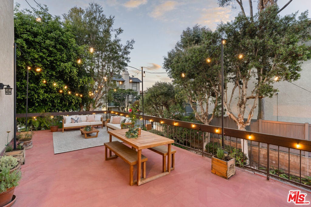 Photo of Listing #26669361