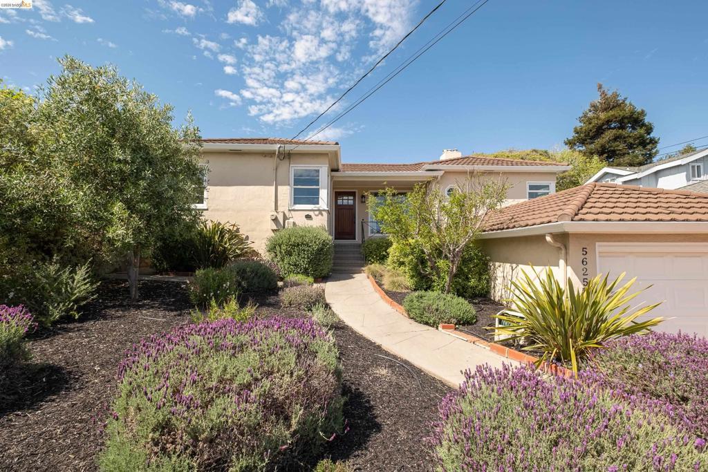 Photo of Listing #41130377