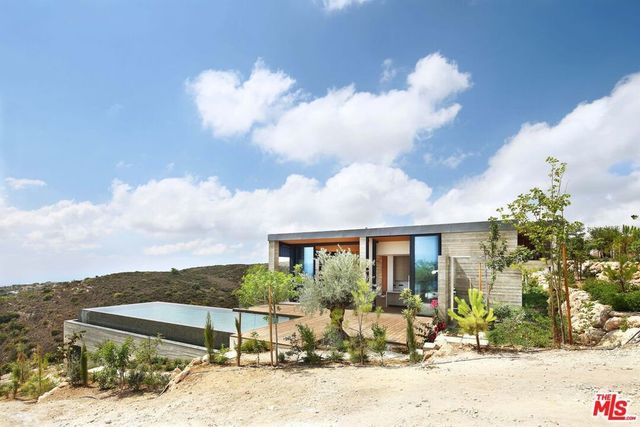 1 Topos Villa, Minthis, Paphos, Cyprus, 