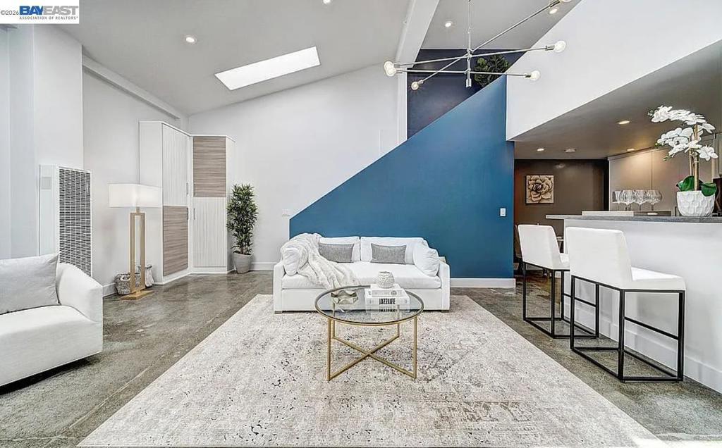 Photo of Listing #41130415