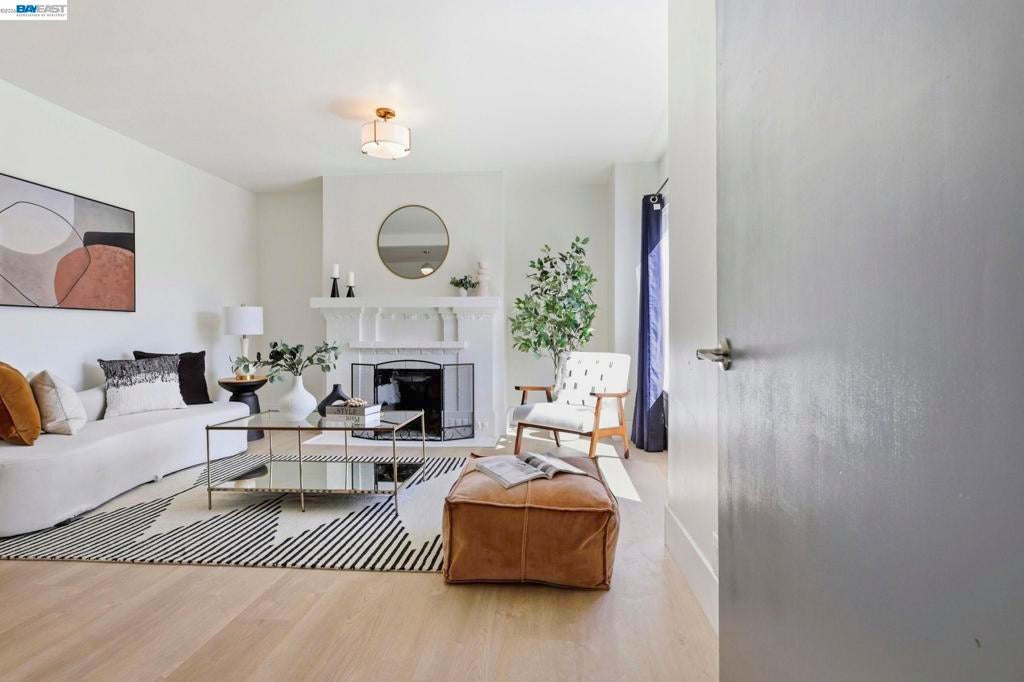 Photo of Listing #41130425