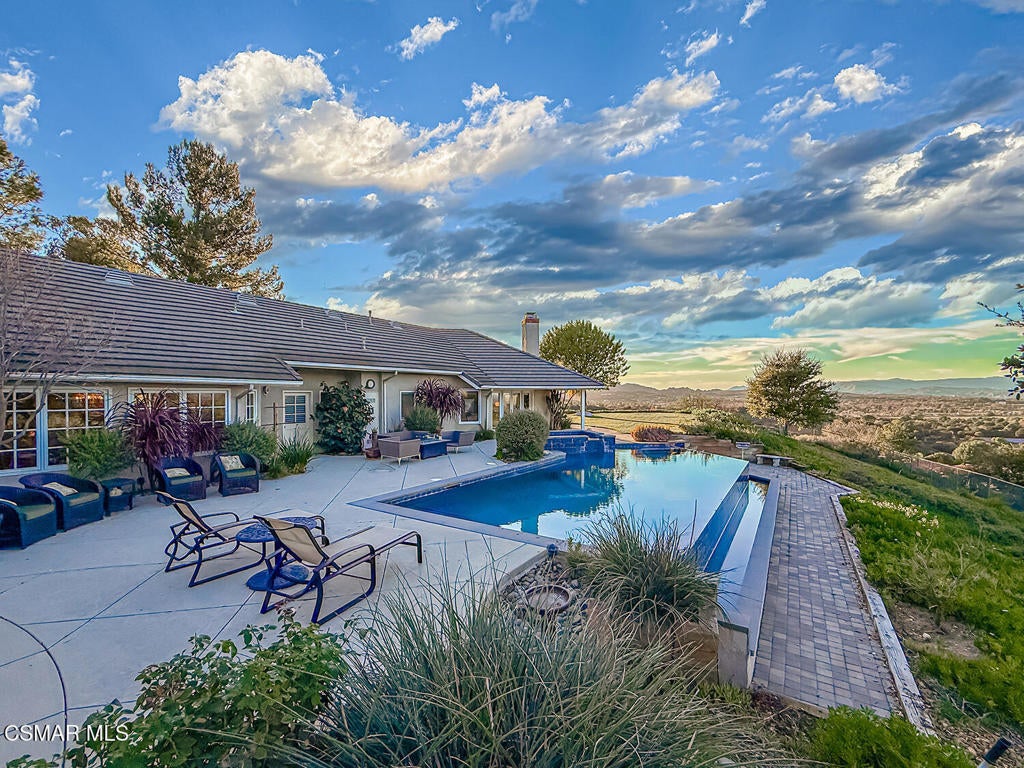 Photo of Listing #226001633