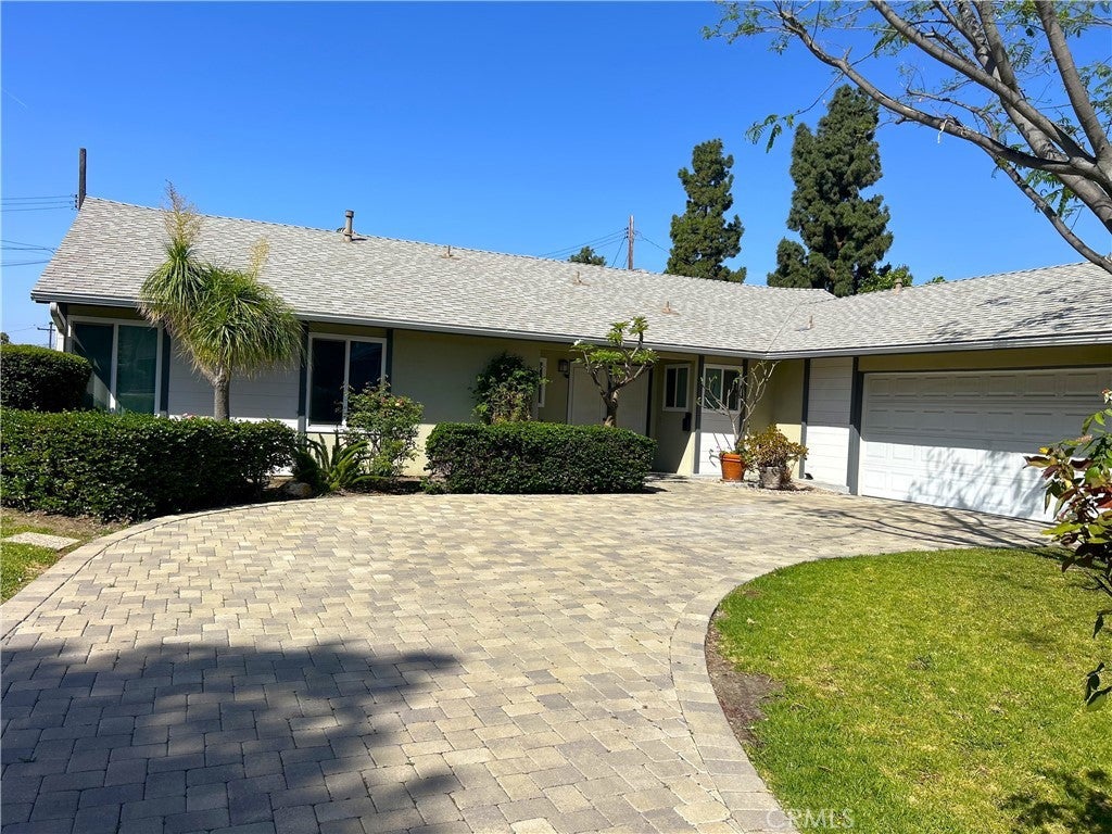 Photo of Listing #CV26075334