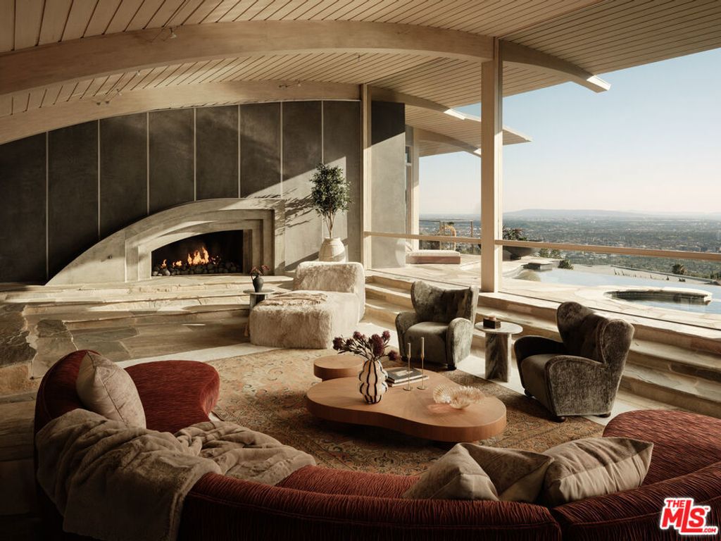 624 Cole Place, Beverly Hills