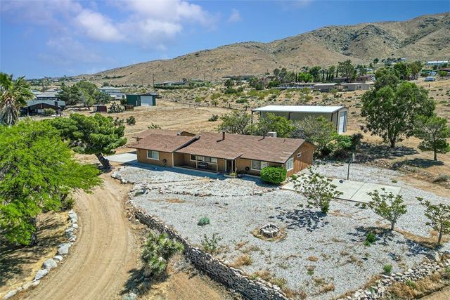 22411 Roundup, Apple Valley