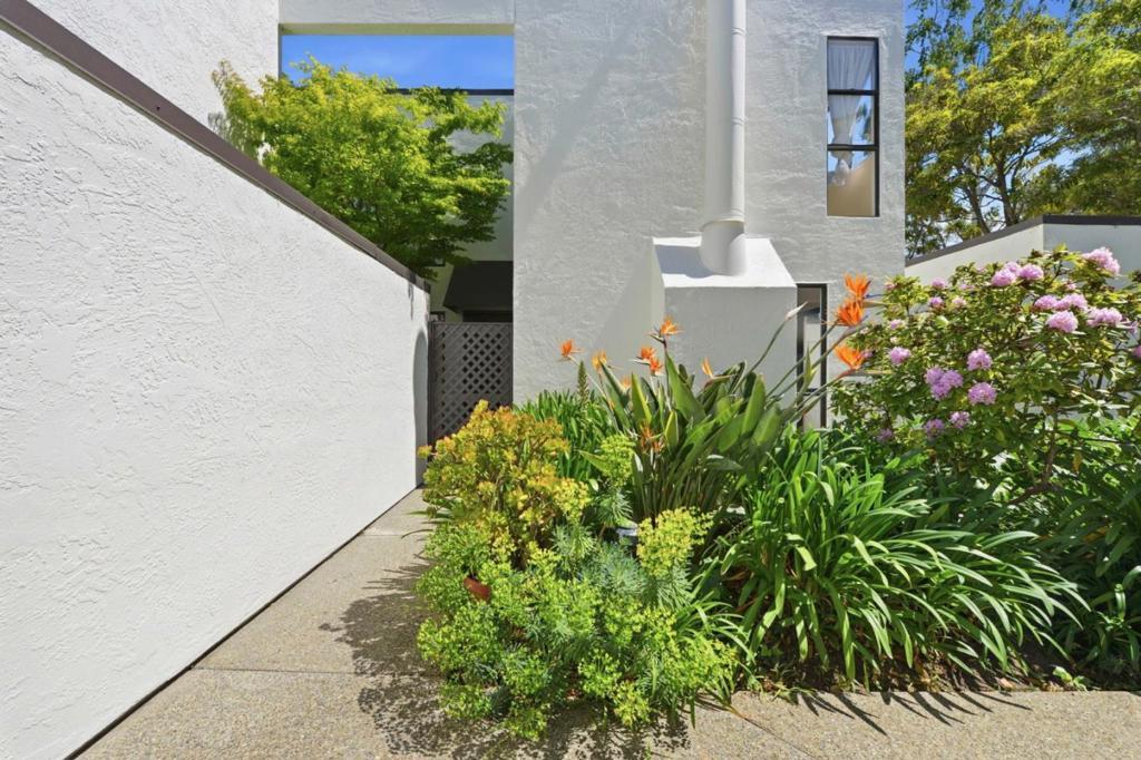 Photo of Listing #ML82042464