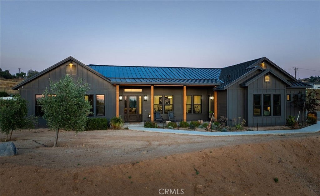 Photo of Listing #IV26077592