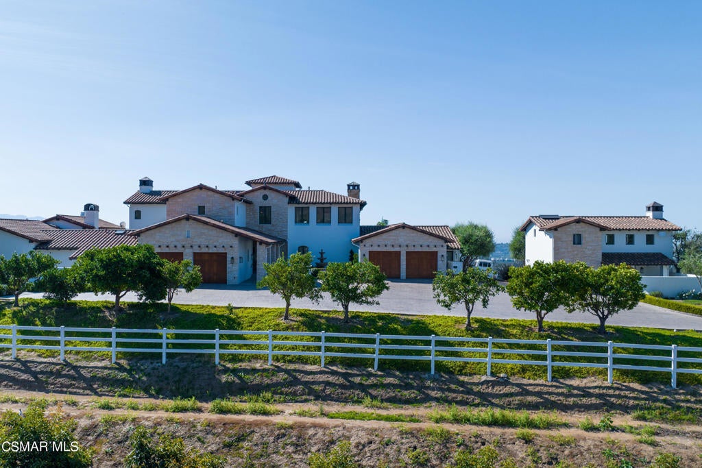 Photo of Listing #226001649