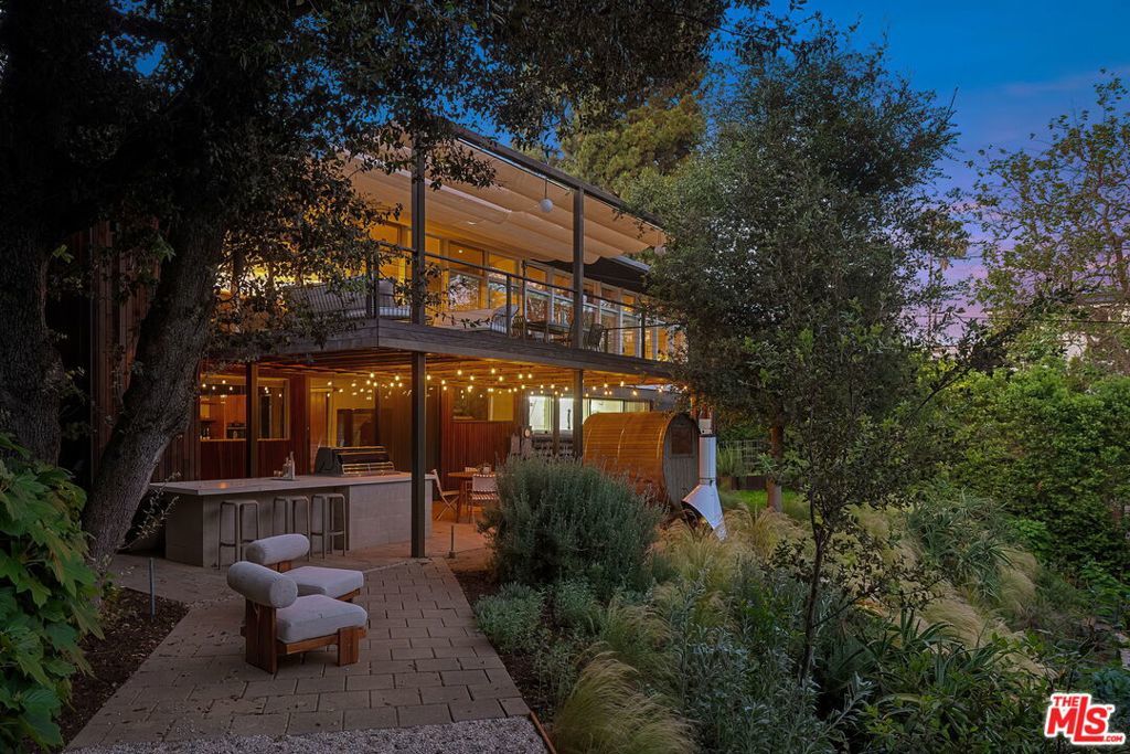 Photo of Listing #26700427