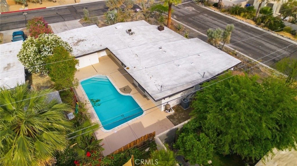 37472 Melrose, Cathedral City