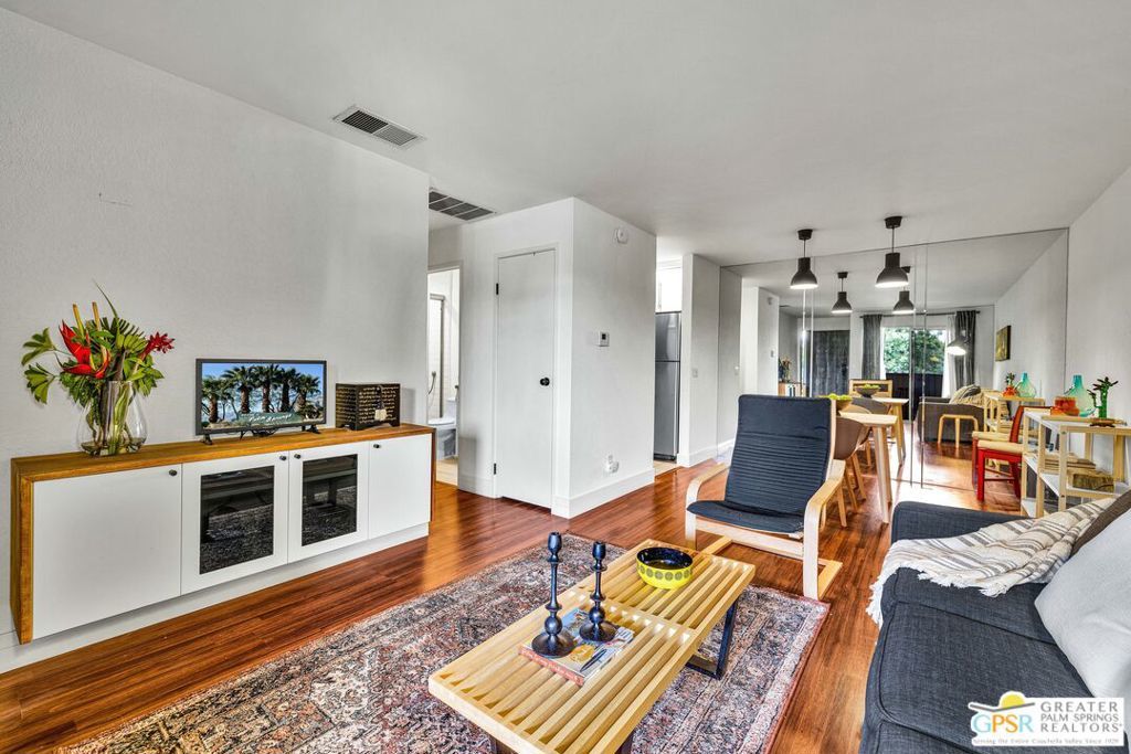 Photo of Listing #26702765PS