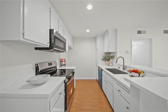 23515 Lyons # 253, Valencia