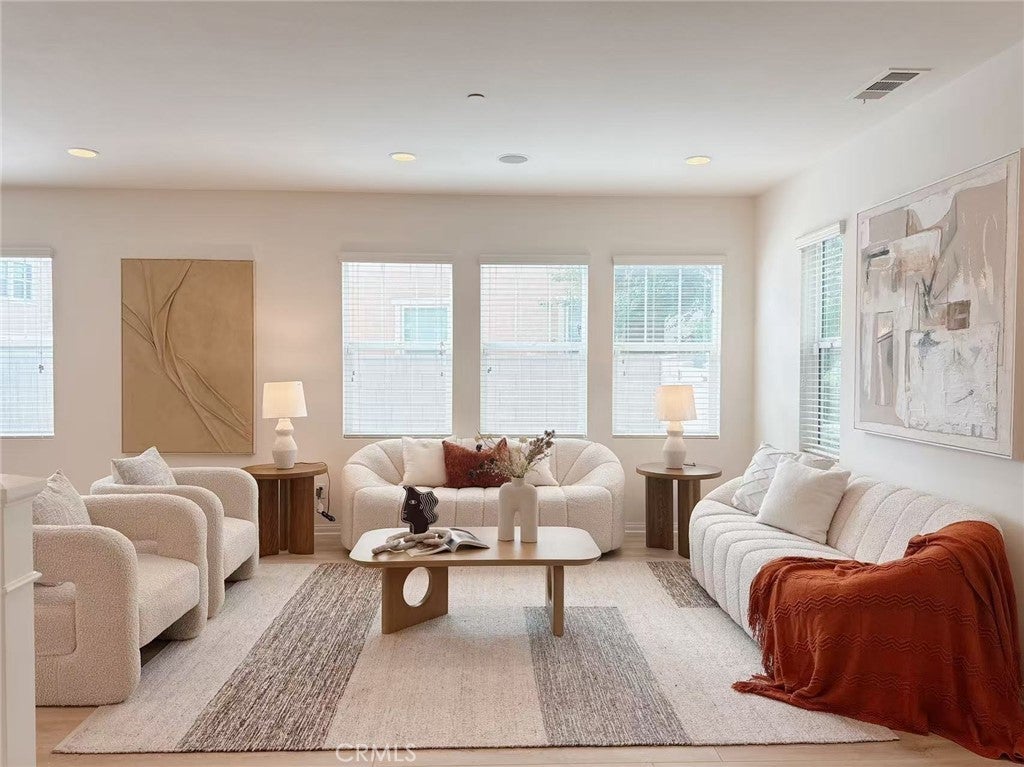 Photo of Listing #CV26078186