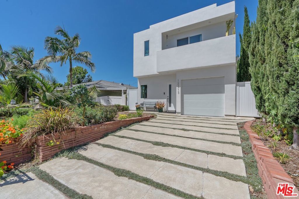 Photo of Listing #26704659