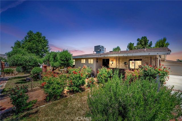 1617 Elizabeth Lake, Palmdale
