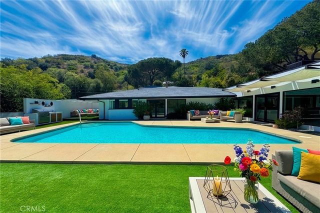 9621 Cedarbrook, Beverly Hills