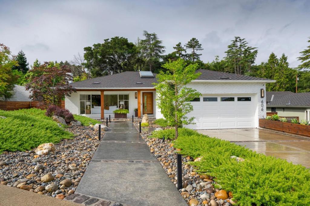 Photo of Listing #ML82042625