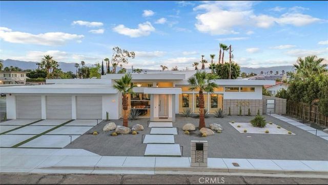2100 E Sahara Road, Palm Springs