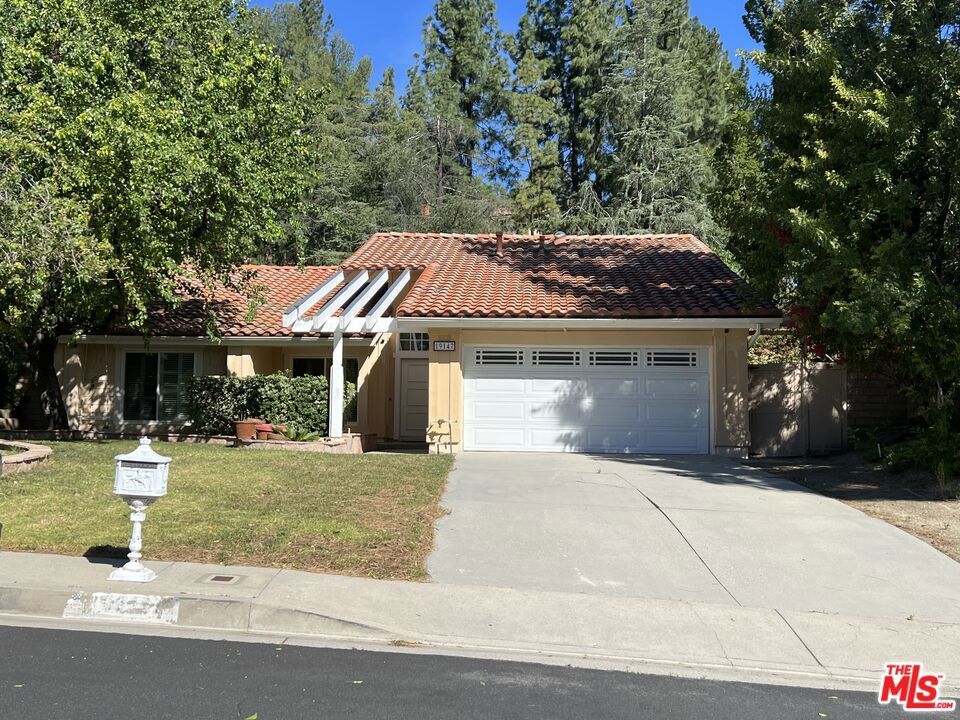 Photo of Listing #26673479