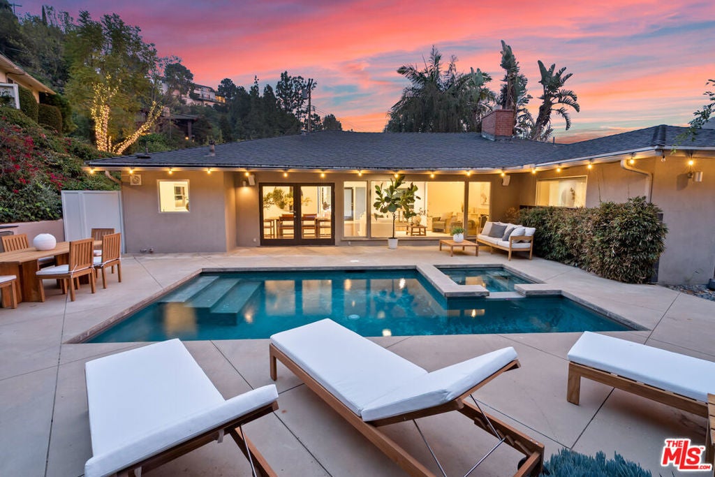 Photo of Listing #26696927