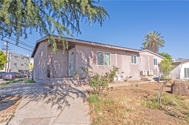 8766 Matilija, Panorama City