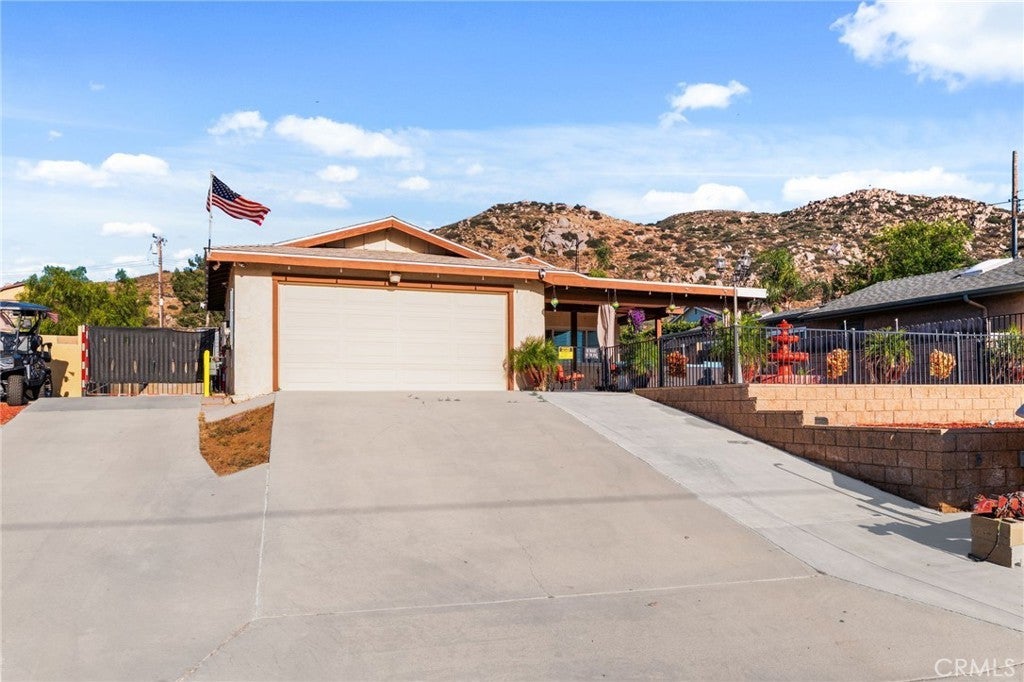 Photo of Listing #CV26078974