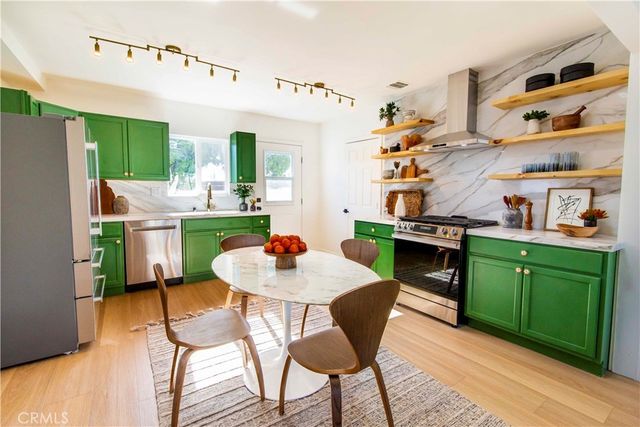10816 Calvert, North Hollywood