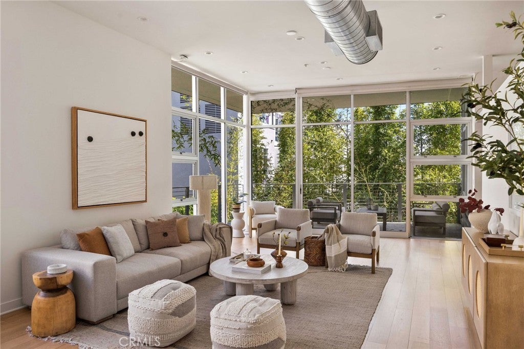 Photo of Listing #OC26078383