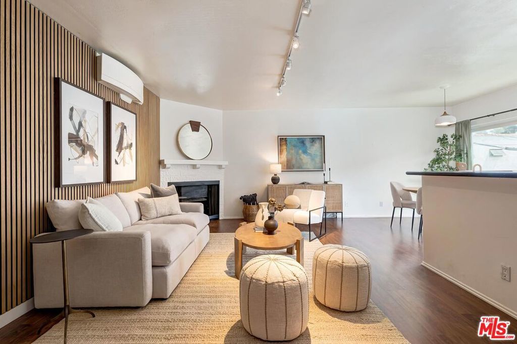 Photo of Listing #26710053