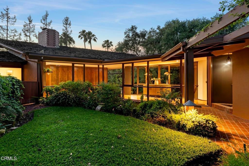 Photo of Listing #P1-26664