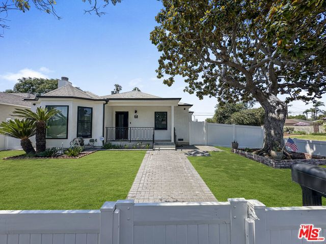 1901 S Point View Street, Los Angeles