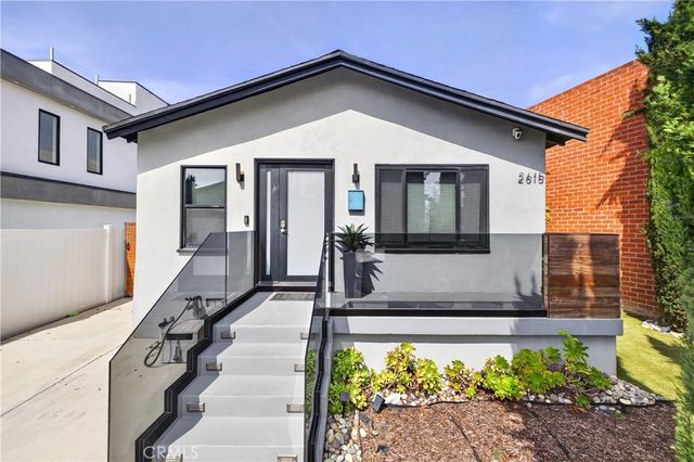 2615 Clyde, Los Angeles